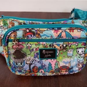 Jujube Hipster in fantasy paradise